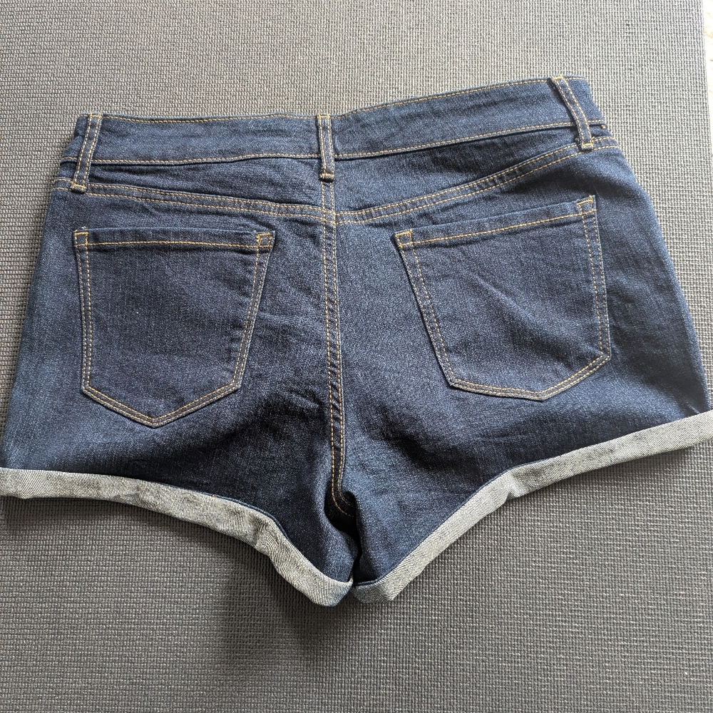 Jessica Simpson Dark Blue Rolled-Hem Denim Charmer Shorts Size 8/29 - Picture 3 of 6